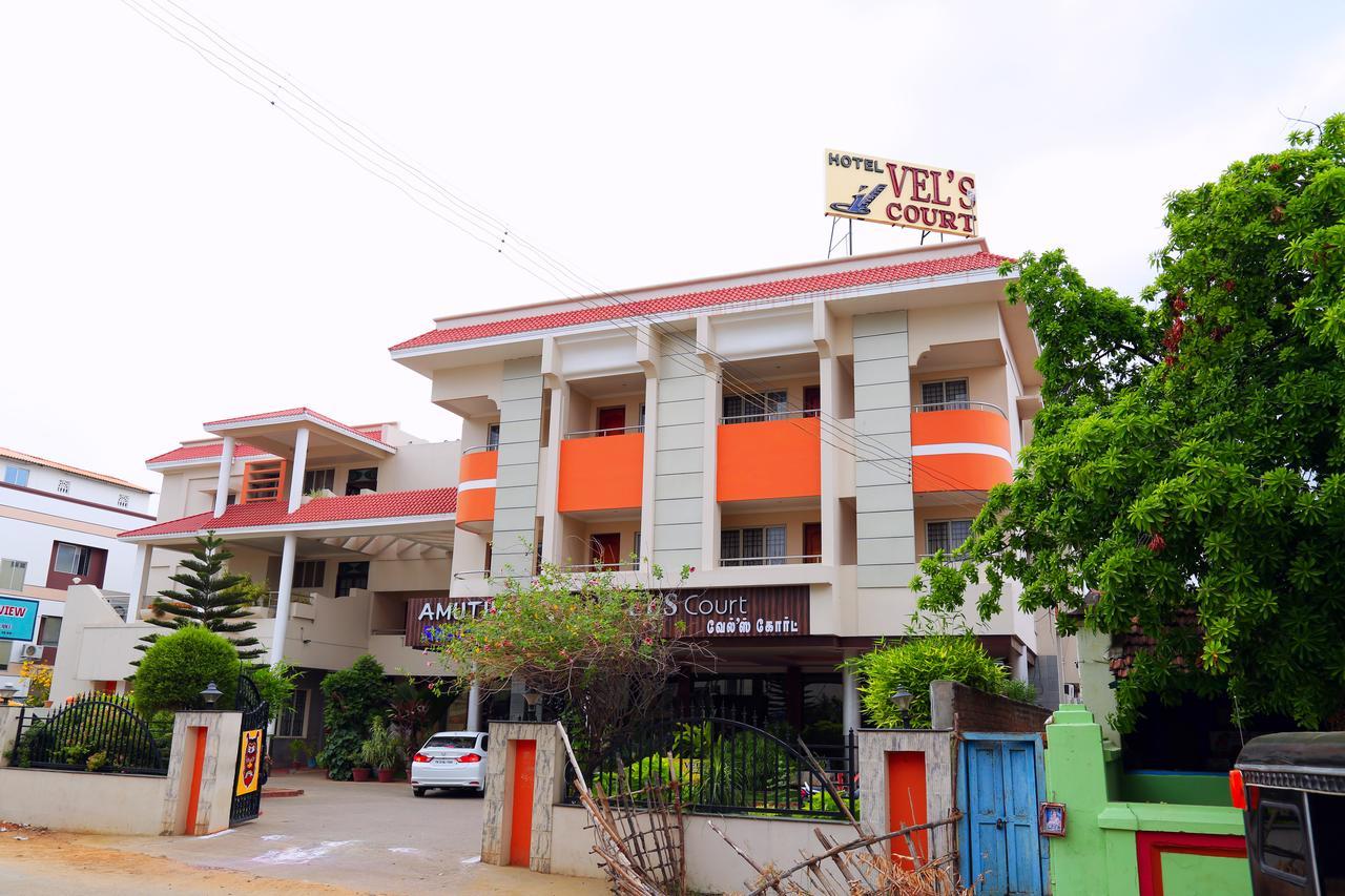 Hotel Vels Court Palani Exteriör bild