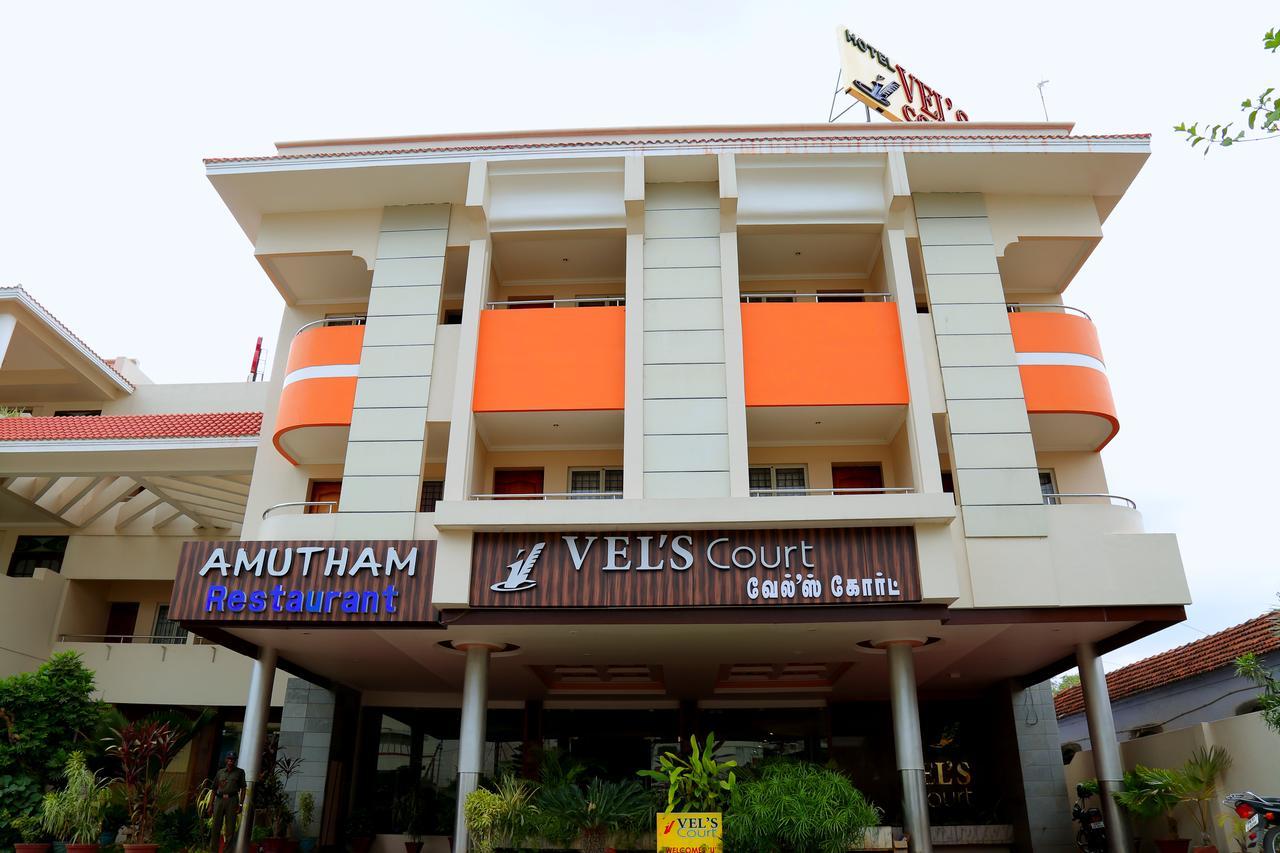 Hotel Vels Court Palani Exteriör bild