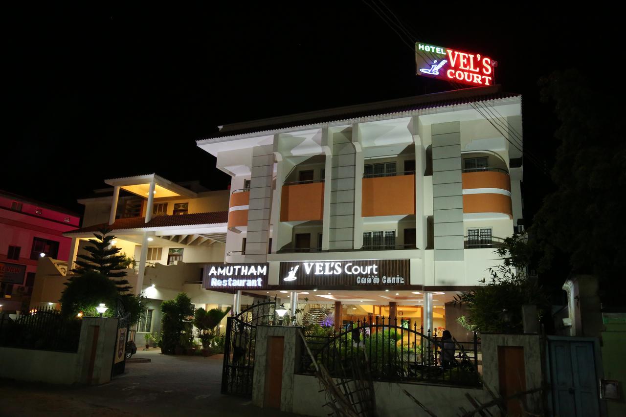Hotel Vels Court Palani Exteriör bild